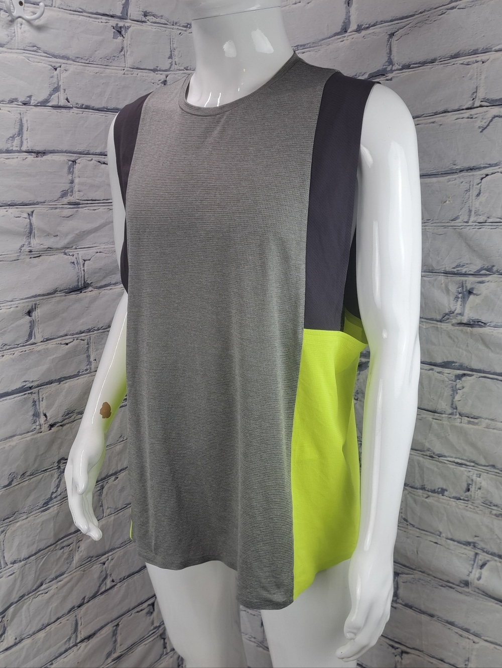 NWOT Lululemon x Robert Geller Take the Moment Tank Top Activewear Large